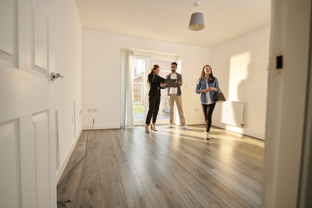 a_landlord_conducting_a_property_showing
